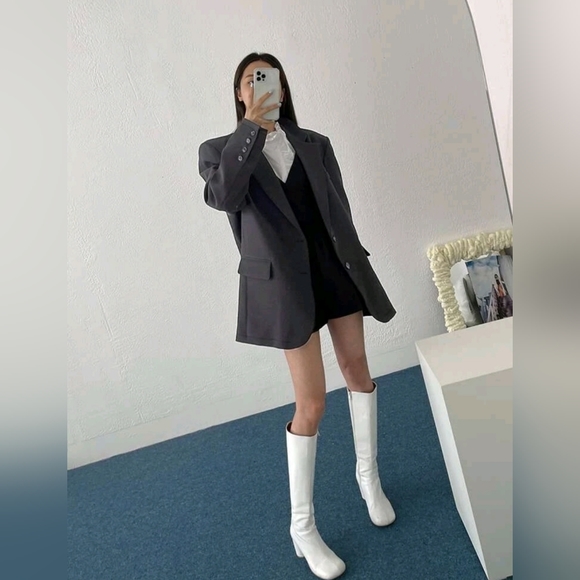 Grey Blazer - Picture 2 of 2